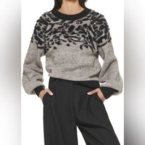 DKNY
Jacquard Sequin Puff Sleeve Sweater In Pebble Heather Gray